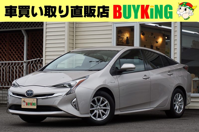 プリウス　４WD ハイブリッド